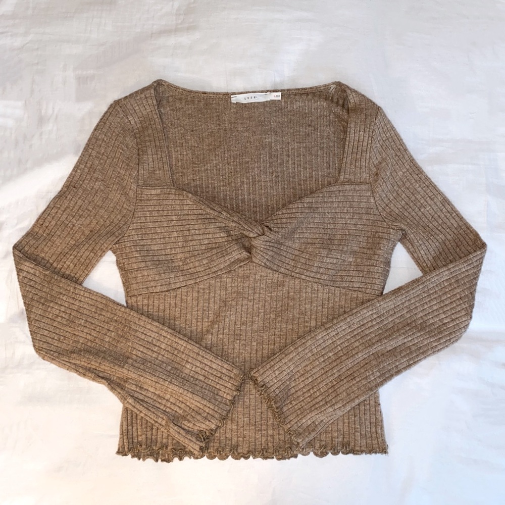 Size:L NEVER WORN! LUSH.